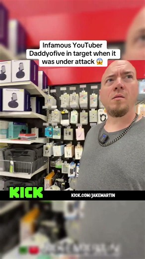 Daddyofive under attack in target ! #trending