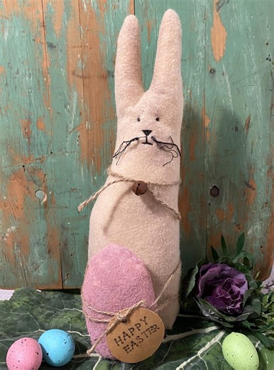 Primitive Rabbit / Easter Decor / Bunny / Rabbit Decor / Tiered Tray Decor / Primitive Easter / Spring Decor / Spring Rabbit - Etsy