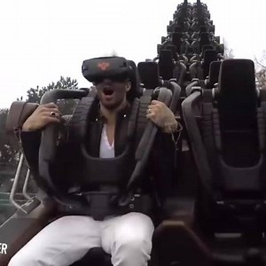 196K views · 1.4K reactions | Esta montaña rusa utiliza la realidad virtual para amplificar tu experiencia con escenas de otro mundo. | 15Post | Facebook