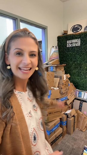 2.6K views · 1.8K reactions | Let’s see what’s in the boxes today  #unboxing #asmr #library #books #middleschool #librarian #donation #bookish #librariansofinstagram #thankyou | Meet Me In The Media Center Official | Facebook