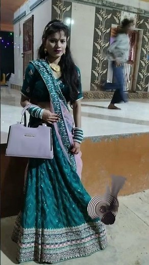 Bloger Chhaya is live