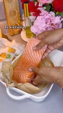 Saumon en papillote sur son nids de légumes et fruits de mer #salmon #cooking