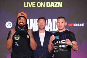 31K views · 436 reactions | Ahead of their world middleweight championship on Saturday, Demetrius Andrade and Liam Williams exchanged verbal jabs during their final press conference  Don't miss all the action, this Saturday  (Special coverage start time of 3pmET / 2000 BST ⏰) | DAZN | Facebook