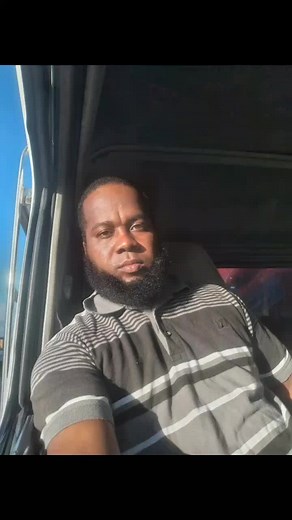 skin out (@skin.out)’s videos with som original - jahloveforever