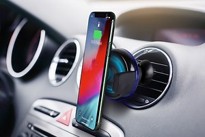 End distracted driving once and for all with these innovative car mounts