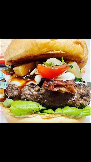 🍔Hungry yet!? Our Latchstring restaurant crew puts together a weekly burger special! 🔥 We’re reminiscing on some of our favorites! 🤩 ☎️ 605-584-3333 | Spearfish Canyon Lodge