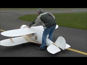 RC Staggerwing maiden flight moki 215 @ EBZW