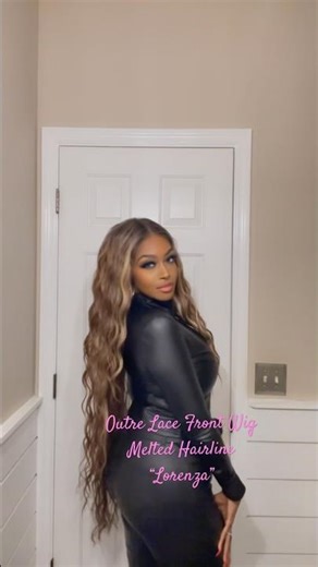 Wait, is this even a wig? 🧐 This Lorenza by Outre install is too real.