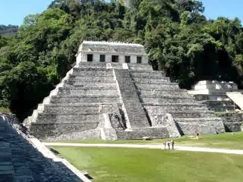 Zona Arqueologica de Palenque, Chiapas.