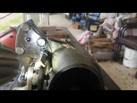 Ford NAA 1953 Tractor - Hydraulic cylinder
