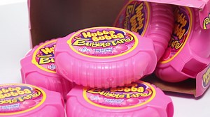 Watch Hubba Bubba Gum Awesome Original Bubble Gum Tape, 2 Ounce ﹙Pack of 6﹚ on Amazon Live