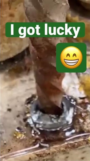 Extracting a broken pipe fitting with an easy out￼