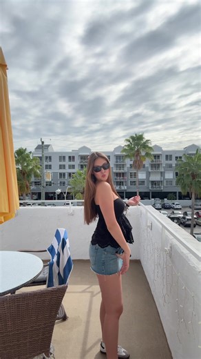 Explore Miami Beach Lifestyle and Outfit Ideas