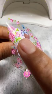 El tutorial más fácil para usar el papel foil #nailart #nailinspo #nails | Cursos de uñas principiantes