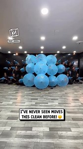 I can’t believe this is so in synch 🤯☂️ #dance #performance #art | UNILAD Sound