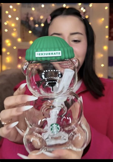 Exploring Starbucks Greece: An ASMR Experience