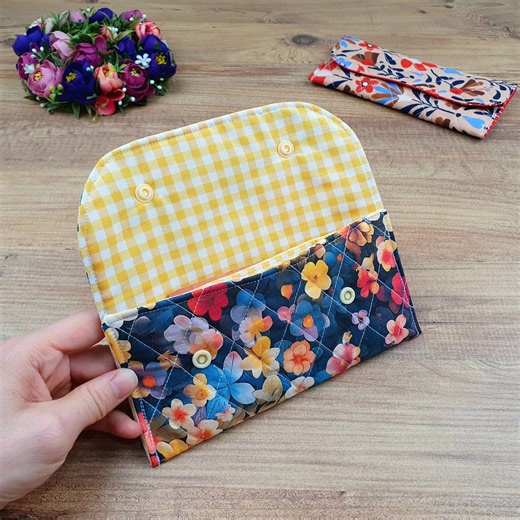 35K views · 317 reactions | How to Sew a Gorgeous Double-Pocket Wallet – Easy Tutorial ✨ | Lady Loves Knitting | Facebook