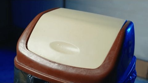 clip-3982455071-slow-motion-close-up-apple-core-missing-kitchen