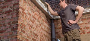 How to Repair Gutter Leaks | DoItYourself.com