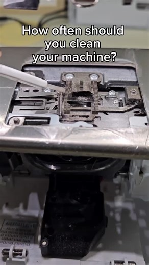 Arzelle ✨ Designer | Fibre Artist | Educator 🧵✂️ on Instagram: "🧵✨ How often should you clean your sewing machine? My rule of thumb: after every project. And if you’re sewing something fluffy or fleecy, you may even need to stop during the project to clear it out. ⭐️ Here’s how to clean your machine safely⭐️: 👉 Always switch off and unplug. Use a separate light to see clearly. Safety first! 👉 Remove the needle and presser foot. 👉 For front-load bobbins: remove the stitch plate, bobbin case,