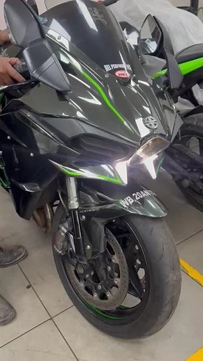 kawasaki Ninja H2 with sc project titanium exhaust cold start