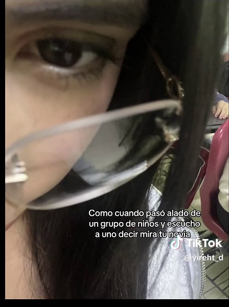 ¿Cómo reaccionar al pasar junto a un grupo de chicos?