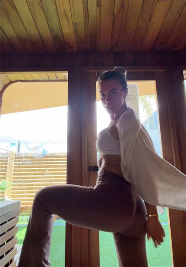 A quick 15 min a day didn’t hurt anyone…🕺🏼 | 30 Min Workout