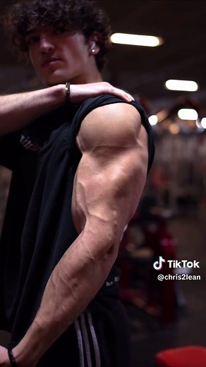 Building Stronger Arms and Forearms: Gym Workout Tips