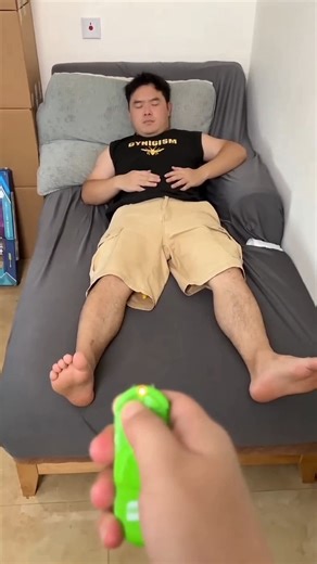 toy worm attask prank #viral #reaction #fypシ #humor #indian #memes #comedy #very #veryshorts #funny