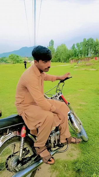 Faizan Khan (@faizan.khan2330)’s videos with original sound🔥غنم رنگ آفریدی🔥