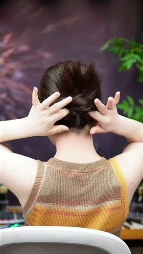 Easiest Hairstyle for Beginners: Pin Up Beauty in 3 Steps