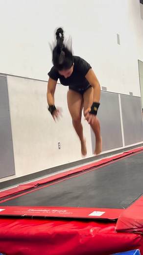 22K views · 1K reactions | Flipping through life, one routine at a time #fitgirls #flexibility #gymnasticsgirl #gymnast #gymnasticstiktok #stretching | Nataliee Love | Facebook