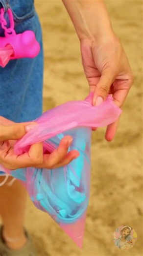 Sun and Fun: Easy Beach Hacks for Busy Moms!