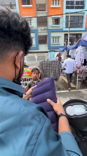 Akash on Instagram: "Fake notes prank😂😂 - #hellomamassss🫵⚡ #hellomamass🔥 #hellomamass🥵"