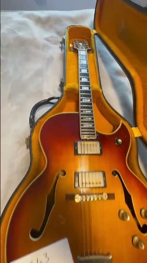 1963 Gibson Byrdland #gibsonbyrdland #vintageguitar #vintagegibson #vintageinstrument