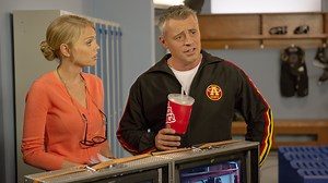 Watch Episodes Season 4 Episode 1: Episode 401 - Paramount