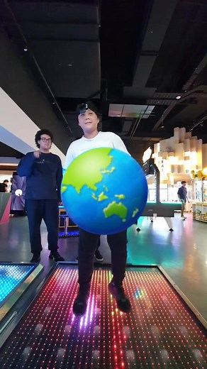 more umg goodness #dancerush #arcade #rhythmgame #dancegame #shuffledance #ダンスラッシュ #dancerush_stardom #ddr #djlanidance #umg #universalstudios