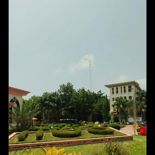 International Islamic University Chittagong ||| IIUC Central mosque and central library ||| #IIUC