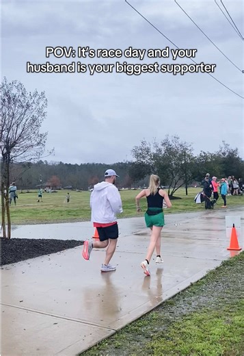 He finished up his race and then made sure I was taken care of❤️ #runtok #halfmarathon #raceday #husband #running