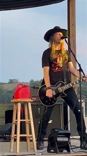 Hey Complainer #shorts #rocknroll #music #rockband #concert