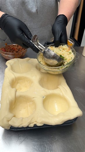 1.1M views · 5.3K reactions | Taco Pot Pies! A little bit of taco, a whole lot of pie 不 | Chefclub Network | Facebook