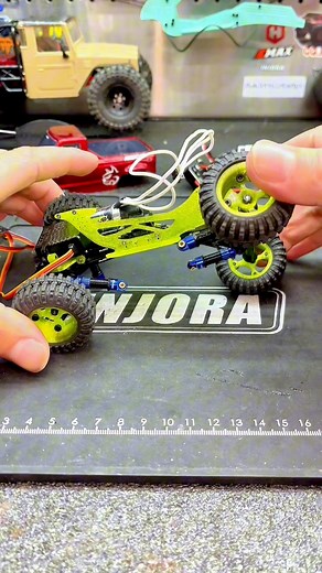 RCCC Magnet Mount Chassis 32 Test Fitting🤔 #RC #rccrawler #rccar #ascent32 | RC Crawler Craze