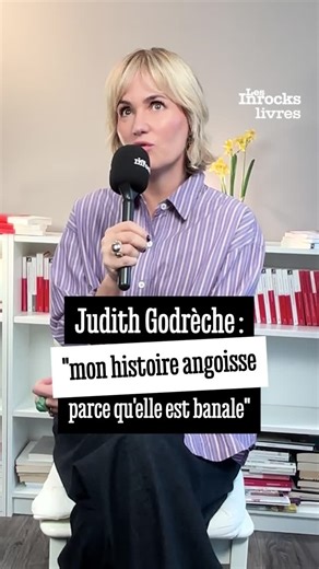 Les Inrockuptibles on Instagram: "Rencontre avec Judith Godrèche : "Mon histoire angoisse parcequ'elle est banale." Dans “Prière de remettre en ordre avant de quitter les lieux”, l’actrice signe un récit introspectif et féministe, dans lequel elle revient sur son enfance et sur les plaintes qu’elle a déposées contre les cinéastes Benoît Jacquot et Jacques Doillon en 2024. Dès la première page de son récit, Judith Godrèche prévient : elle n’est plus cette enfant qui “respectait les règles”. Désor