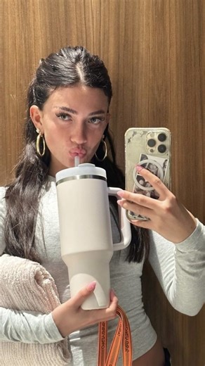 Lucy’s Revision Hacks on Instagram: "CREATE EFFECTIVE REVISION NOTES WITH THESE 5 SIMPLE TIPS! 💡 💬 COMMENT “REVISION” for your personalized notes guide! ⚡ 5 Tips to Make Your Revision Notes Work for You: 1️⃣ Organize by Topic – Break your notes into clear sections with headings. 2️⃣ Highlight Key Points – Use colors or underlining for emphasis. 3️⃣ Visualize with Diagrams – Add mind maps, charts, or doodles. 4️⃣ Summarize in Your Own Words – Simplify to reinforce understanding. 5️⃣ Review Regu