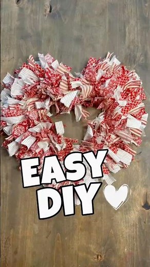 Cheap & easy DIY Valentines rag heart wreath Rustic decor DIY home decor