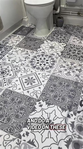 Explore Vintage Floor Pattern Tiles for Your Bathroom