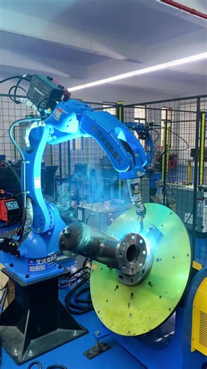 Welding Robot in Action: Precision Metal Fabrication