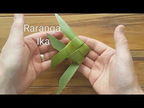 Raranga Ika - How to make a simple fish out of flax