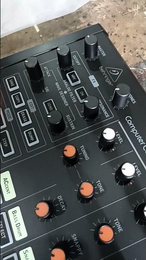 BEHRINGER RHYTHM DESIGNER RD-8 @soundsystem