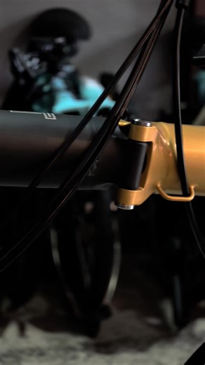 Brompton Tline black and gold Brompton —> One Fine Day ❤️ 087-595-7417 สนใจ ทัก เพื่อให้คำปรึกษาทันทีคะ Line OA : @bromptononefineday ------------------------- Map 📌 : One Fine Day Bicycle https://maps.app.goo.gl/ZLzJx5UeEMckosUZA?g_st=ic -------------------------- #Brompton_OneFineDay #ofd_cycling #brompton #brompton_thailand #OFD_Family #จักรยานพับ #ร้านจักรยาน #บางนา | Brompton One Fine Day